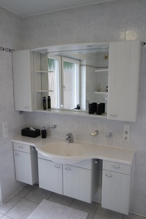 Ferienwohnung Luzia 네테탈 객실 사진